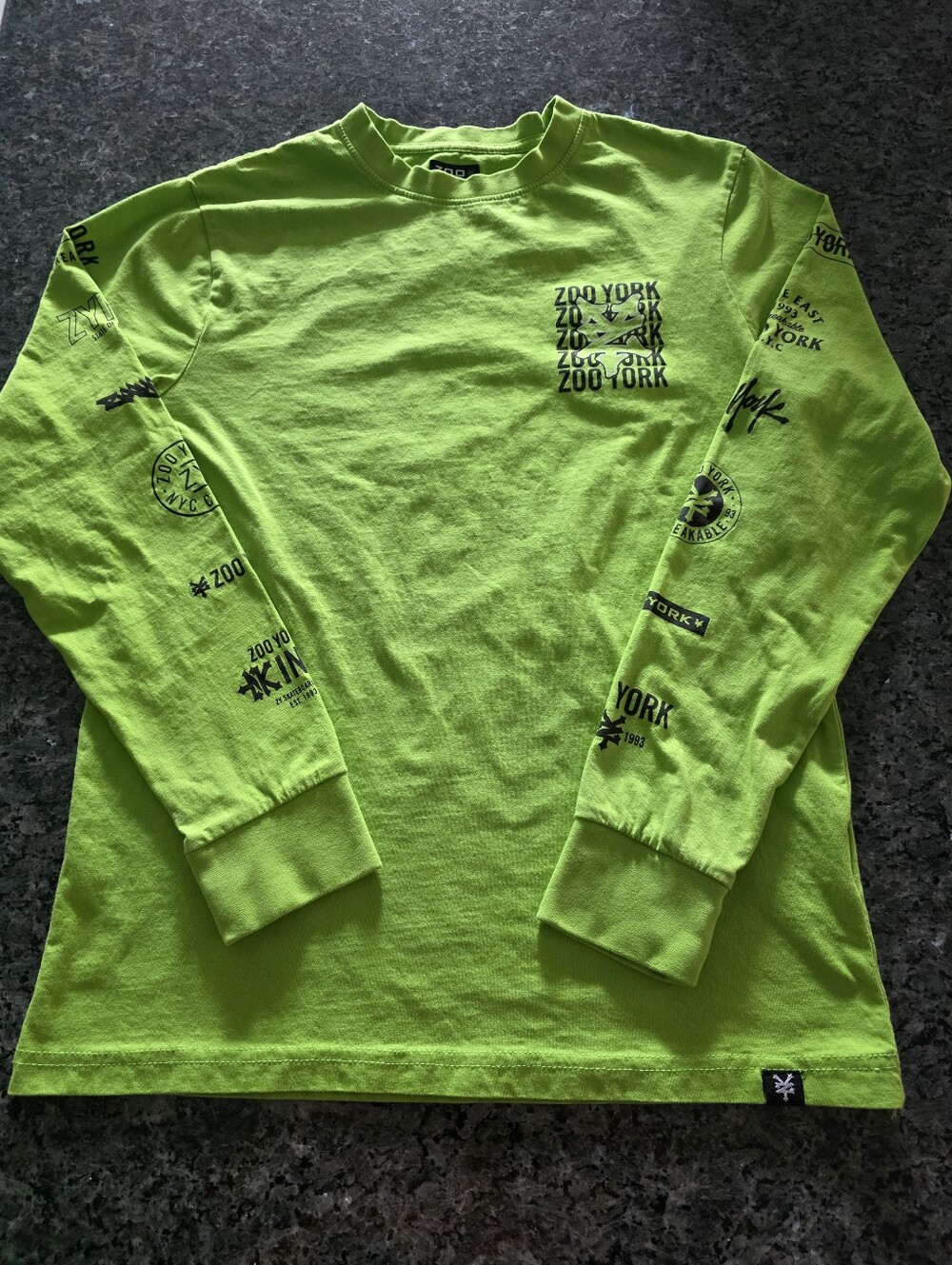 Zoo York Bright Neon Green Graphic Sleeve Long Sleeve Shirt Sz Small